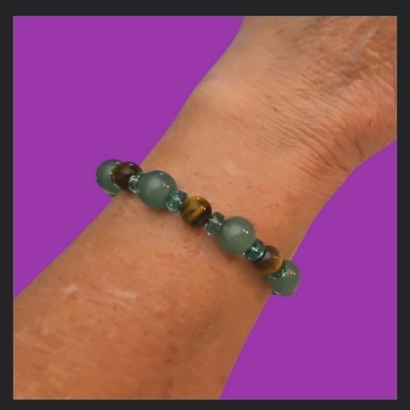 Handmade Aventurine Tiger Eye Beaded Toggle Bracelet - Picture 1 of 4
